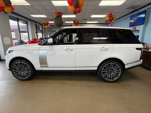 Used 2021 Land Rover Range Rover Westminster Edition image 15