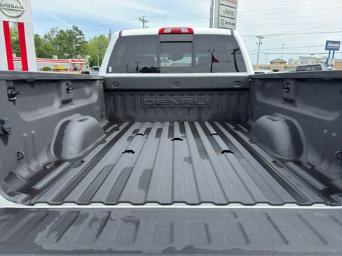 Used 2016 GMC Sierra 2500 Denali w/ Duramax Plus Package AWD/4WD image 22