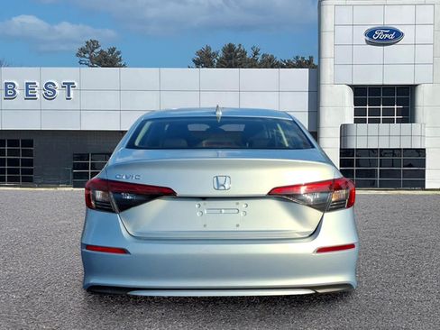 Used 2022 Honda Civic EX image 5