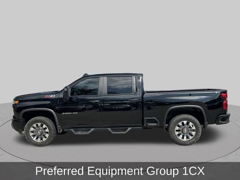 Used 2025 Chevrolet Silverado 2500 Custom w/ Z71 Off-Road Package AWD/4WD image 2