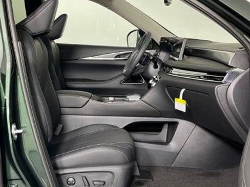 Certified 2027 INFINITI QX60 Luxe w/ Cargo Package FWD image 26