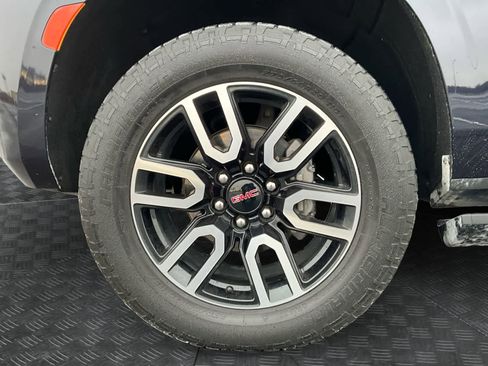 Used 2021 GMC Yukon AT4 w/ AT4 Premium Package image 12