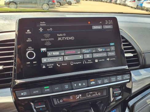 Used 2025 Honda Odyssey Elite image 20