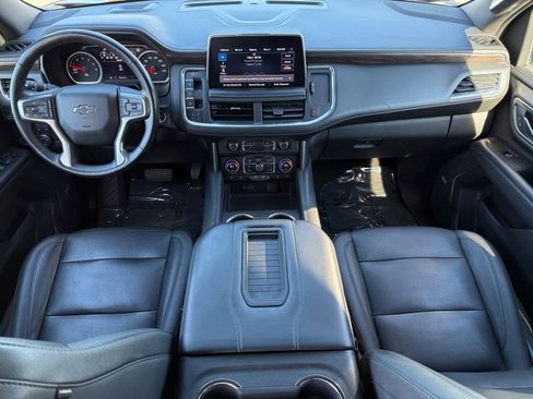 Used 2021 Chevrolet Suburban Z71 w/ Z71 Off-Road Package image 12