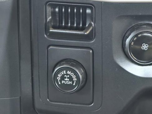 Used 2022 Ford F150 XL w/ Equipment Group 101A High image 18