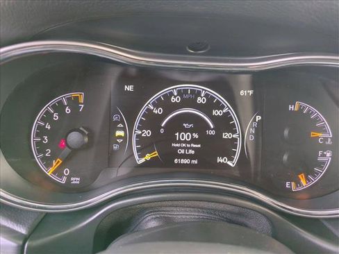 Used 2019 Jeep Grand Cherokee Limited image 11