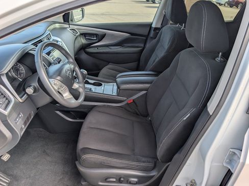 Used 2017 Nissan Murano SV w/ Cargo Package AWD/4WD image 2