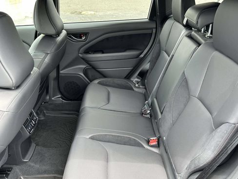 Certified 2025 Subaru Forester Touring AWD/4WD image 13
