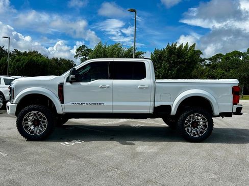 New 2026 Ford F250 Lariat w/ Black Appearance Package image 3