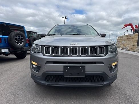 Used 2020 Jeep Compass Latitude AWD/4WD image 9