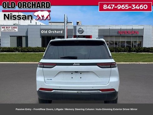 Used 2022 Jeep Grand Cherokee Limited 4xe w/ Luxury Tech Group II AWD/4WD image 8