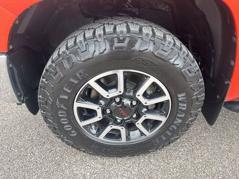 Used 2018 Toyota Tundra Limited w/ Limited Premium Package image 12