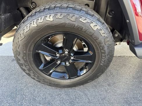 Certified 2021 Jeep Wrangler Unlimited Sahara AWD/4WD image 33