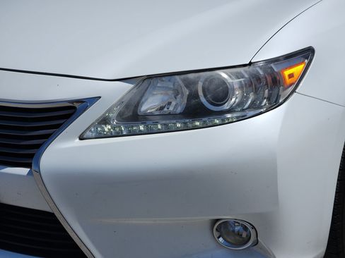Used 2013 Lexus ES 350 w/ Premium Pkg FWD image 8