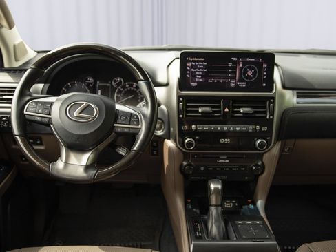 Used 2022 Lexus GX 460 Premium AWD/4WD image 3