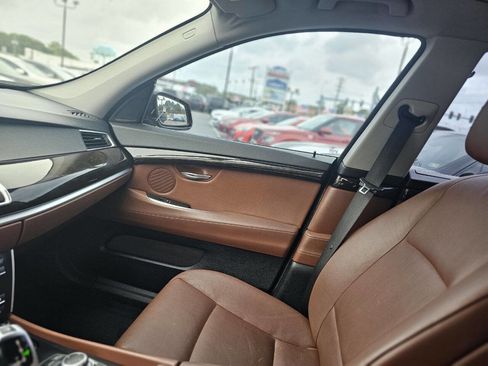 Used 2010 BMW 535i Gran Turismo image 9