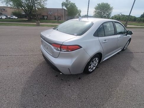 Certified 2025 Toyota Corolla LE image 5
