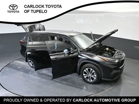 Used 2024 Toyota Highlander XLE image 54