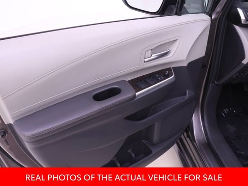 Certified 2022 Toyota Sienna XLE AWD/4WD image 9