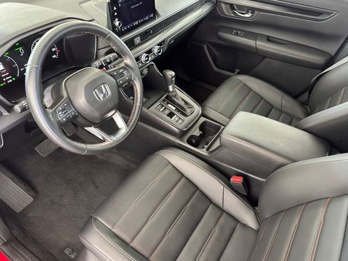 Certified 2025 Honda CR-V Sport-L image 4