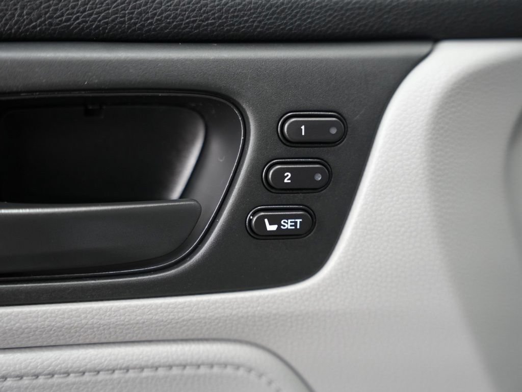 Used 2018 Honda Odyssey EX-L image 44