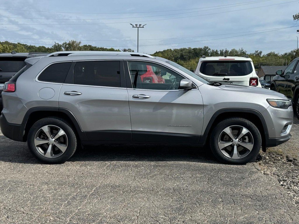 Used 2021 Jeep Cherokee Limited AWD/4WD image 2