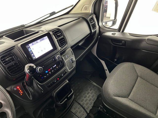 Used 2025 RAM ProMaster 2500 w/ U-Haul Equipment Group FWD image 31