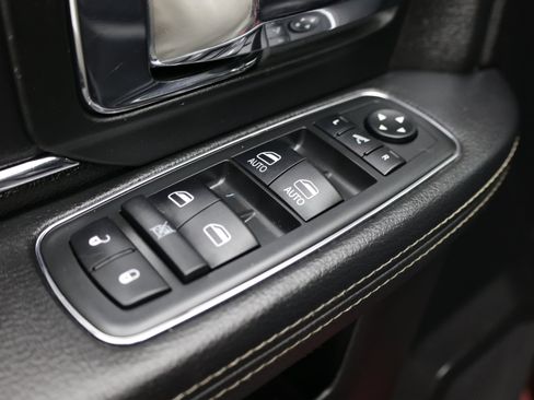 Used 2018 RAM 2500 Laramie w/ Sport Appearance Group AWD/4WD image 14