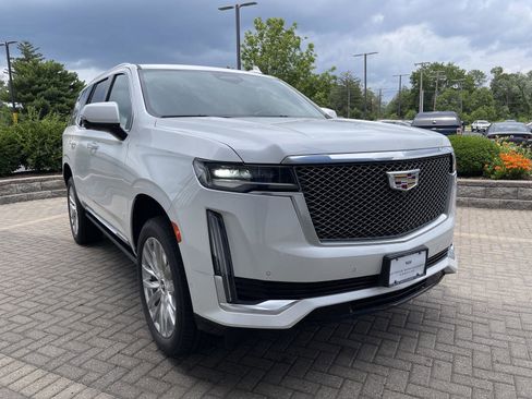 Certified 2024 Cadillac Escalade Premium Luxury w/ Performance Package AWD/4WD image 7