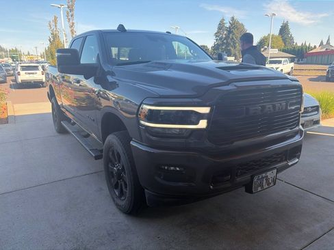 Used 2024 RAM 2500 Laramie w/ Night Edition AWD/4WD image 5