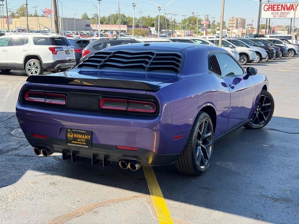 Used 2019 Dodge Challenger SXT w/ Blacktop Package RWD image 42