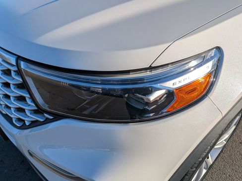 Used 2022 Ford Explorer Platinum w/ Technology Package image 14