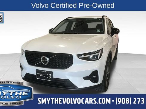 Certified 2023 Volvo XC40 B5 Plus w/ Driver Assist Package AWD/4WD image 1