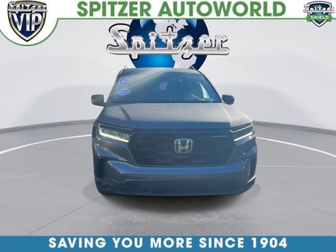Used 2025 Honda Pilot Black Edition image 3