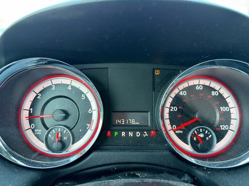 Used 2012 Dodge Grand Caravan SE image 9