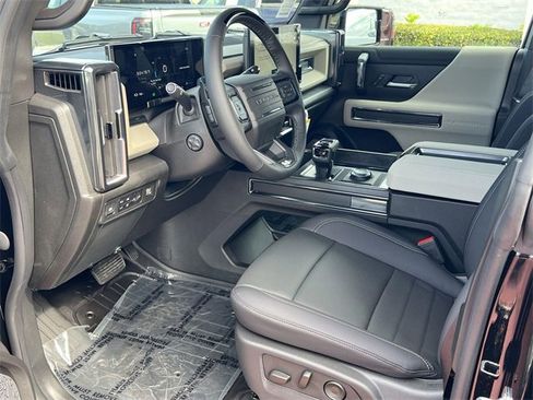 New 2026 GMC Hummer EV 4x4 Crew Cab image 9