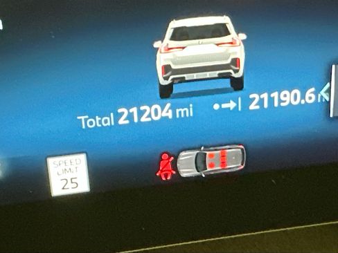 Used 2025 BMW X1 xDrive28i image 19