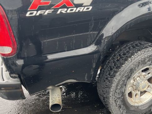 Used 2003 Ford F250 XLT image 16