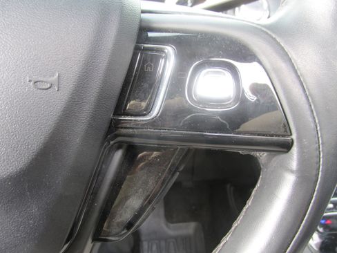 Used 2022 Lincoln Corsair AWD w/ Premium Package image 36