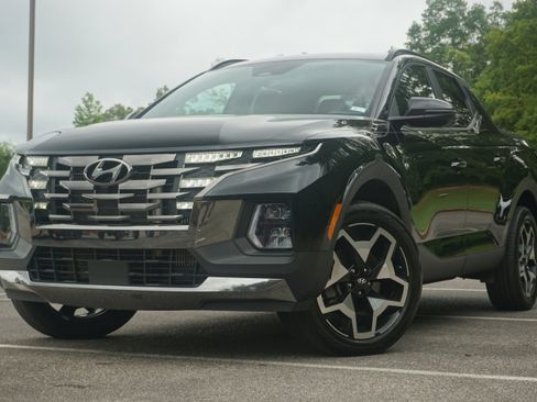 Used 2022 Hyundai Santa Cruz Limited image 4