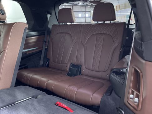 Used 2019 BMW X7 xDrive50i w/ M Sport Package image 25