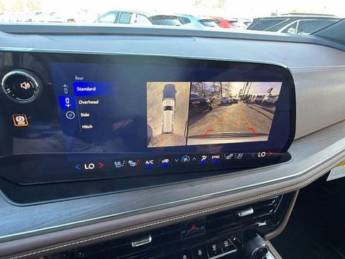 New 2026 Chevrolet Suburban High Country image 28