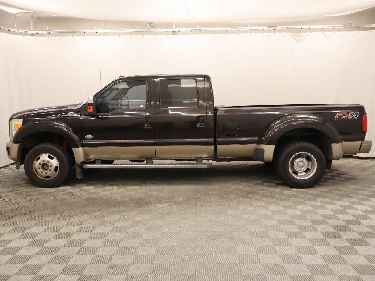 Used 2013 Ford F450 King Ranch w/ King Ranch w/Chrome Pkg AWD/4WD image 2