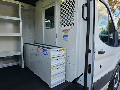 Used 2017 Ford Transit 250 148 Medium Roof image 31