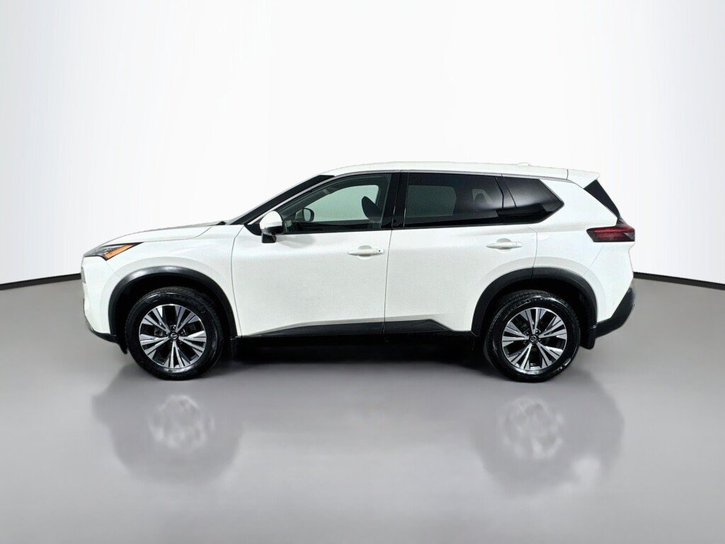 Used 2021 Nissan Rogue SV AWD/4WD image 2
