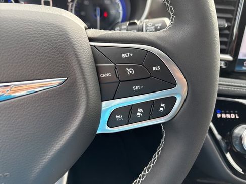 New 2026 Chrysler Pacifica Select image 34