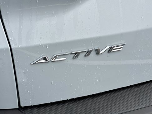 Certified 2025 Ford Escape Active image 9