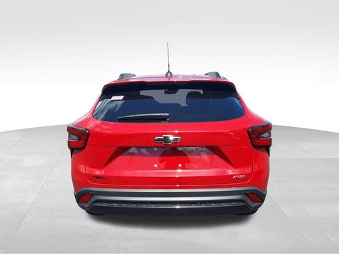 New 2026 Chevrolet Trax RS w/ Driver Confidence Package FWD image 4