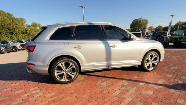 Used 2024 Audi Q7 3.0T Premium Plus AWD/4WD image 2