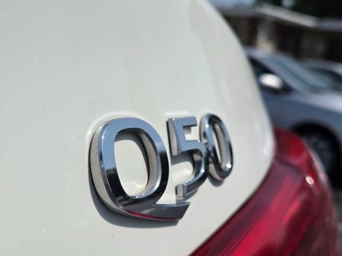Used 2014 INFINITI Q50 Premium w/ Navigation Package AWD/4WD image 10